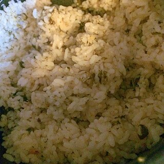 ワカメスープの素で簡単ワカメの炊き込みご飯